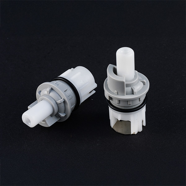 Plastic Spindle (Half-Moon) Faucet Cartridge塑膠心軸（半月型）水龍頭閥芯 / Delta 冷熱水龍頭無墊圈閥芯